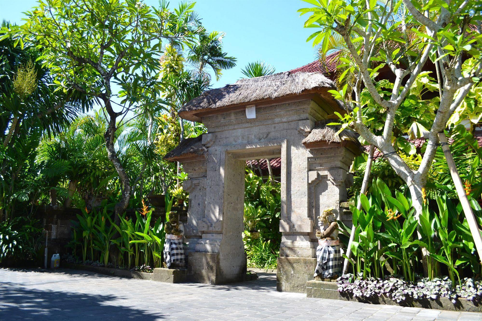 Flamboyan Hotel Kuta Lombok Eksteriør billede